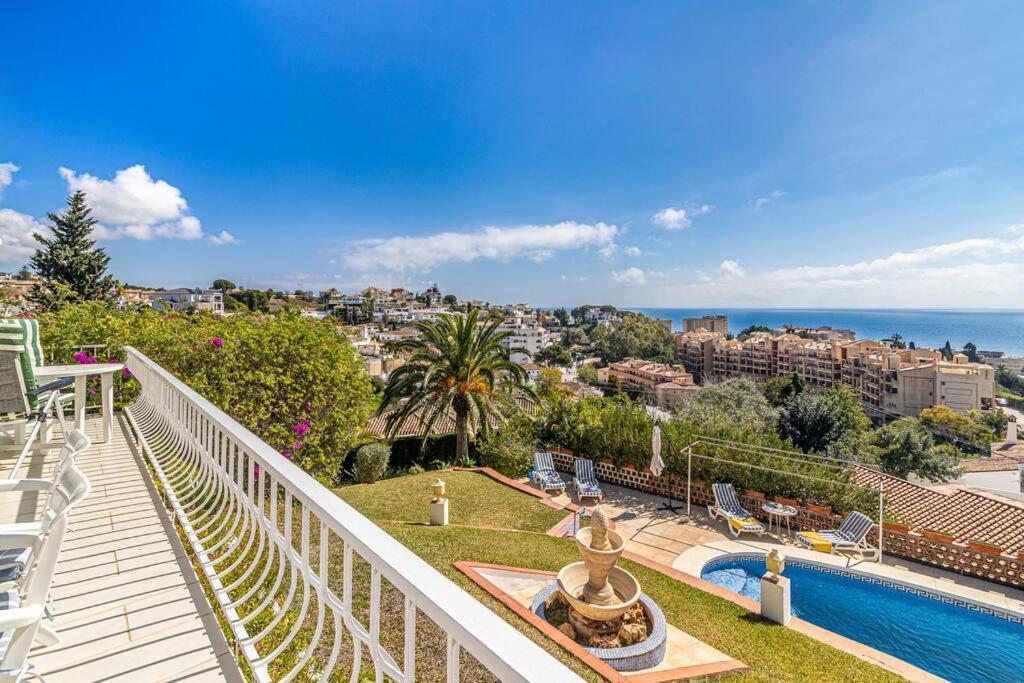 Villa Con Piscina En ฟูเอนฮิโรลา ภายนอก รูปภาพ