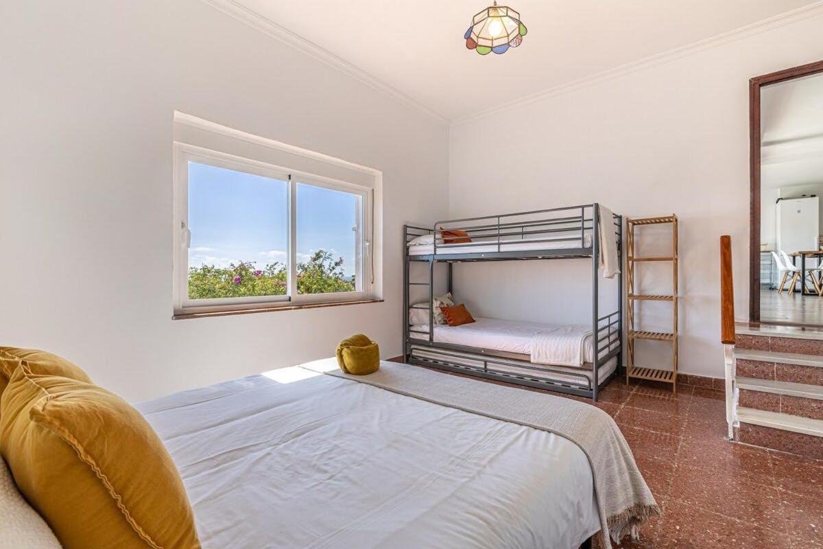 Villa Con Piscina En ฟูเอนฮิโรลา ภายนอก รูปภาพ